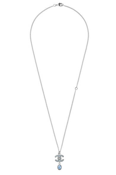 <strong>CHANEL│CHANEL</strong> December 24 Christmas Eve ©CHANEL<br />Necklace ¥34,650