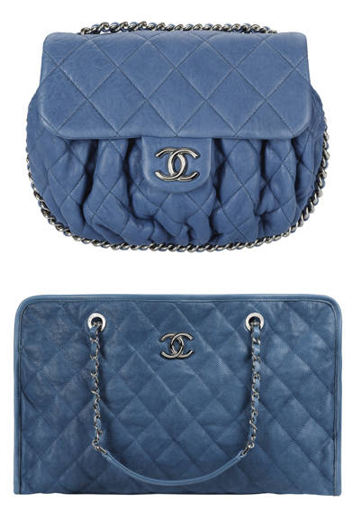 <strong>CHANEL│CHANEL</strong> December 24 Christmas Eve ©CHANEL<br />From top: Shoulder bag [20.5x28x4cm] ¥267,750, Tote bag [25x39x12cm] ¥345,450