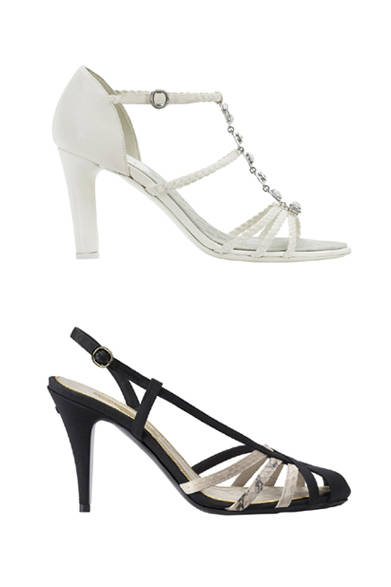 <strong>CHANEL│CHANEL</strong> December 31 New Year's Eve ©CHANEL<br />From top: Shoes [8.5cm] ¥114,450, ¥79,800 [8.5cm]