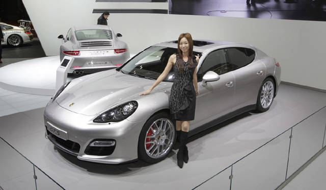 <strong>清水久美子が選ぶ！　第42回東京モーターショー2011 Best 10｜Porsche Panamera GTS｜ポルシェ パナメーラ GTS</strong>