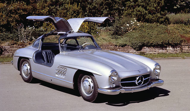 <strong>映画のなかのクルマたち──スリラー篇</strong>　『死刑台のエレベーター』　メルセデス・ベンツ 300SL クーペ