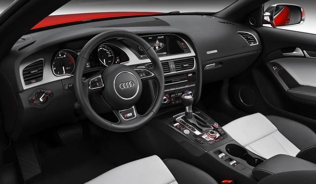 <strong>Audi A5 ＆S5｜アウディ A5＆S5</strong>　S5カブリオレ