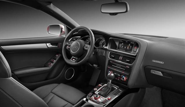 <strong>Audi A5 ＆S5｜アウディ A5＆S5</strong>　S5スポーツバック