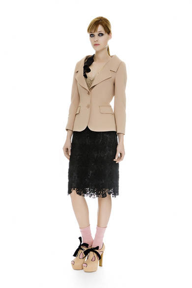 <strong>MOSCHINO CHEAP&CHIC｜モスキーノ チープ＆シック</strong>　2012-13年秋冬プレコレクション速報