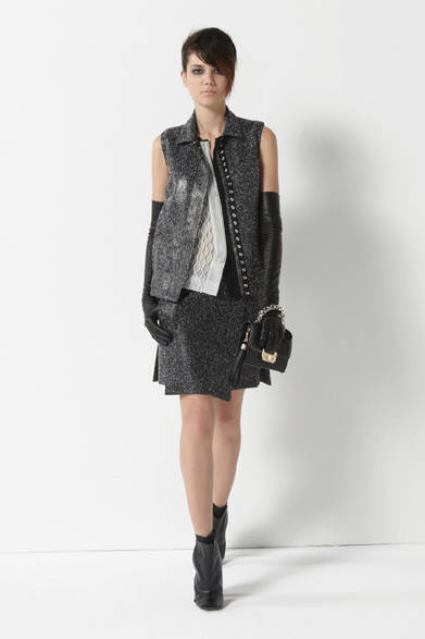 <strong>DIANE von FURSTENBERG｜ダイアン フォン ファステンバーグ</strong>　2012-13年秋冬プレコレクション速報