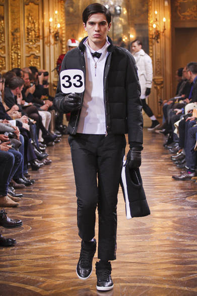 <strong>MONCLER GAMME BLEU｜モンクレール ガム・ブルー</strong>　©MONCLER