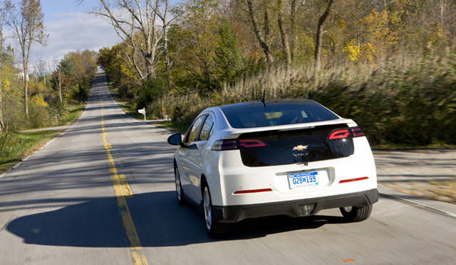 <strong>Chevrolet VOLT｜シボレー ボルト</strong>　