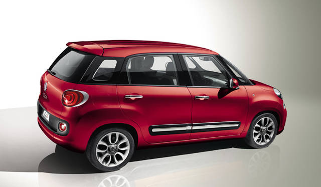 <strong>Fiat 500L｜フィアット 500L</strong>