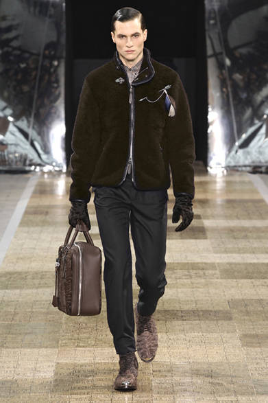 <strong>LOUIS VUITTON｜ルイ・ヴィトン</strong>