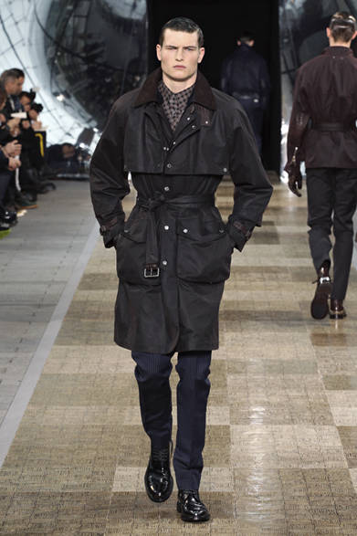<strong>LOUIS VUITTON｜ルイ・ヴィトン</strong>
