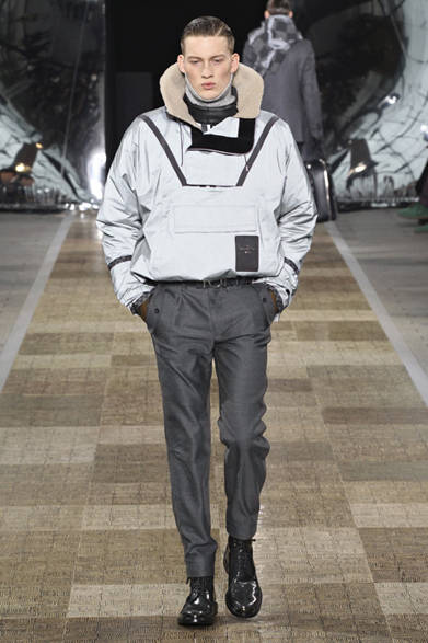 <strong>LOUIS VUITTON｜ルイ・ヴィトン</strong>