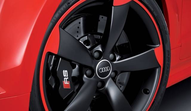 <strong>Audi TT RS plus｜アウディTT RSプラス</strong>