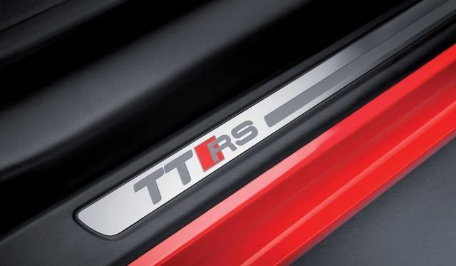 <strong>Audi TT RS plus｜アウディTT RSプラス</strong>