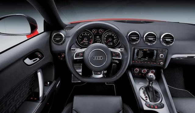 <strong>Audi TT RS plus｜アウディTT RSプラス</strong>