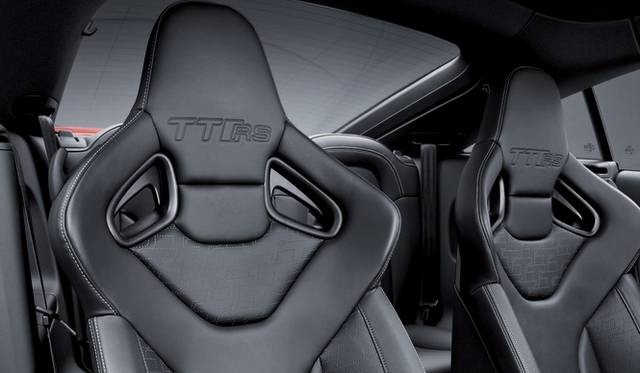 <strong>Audi TT RS plus｜アウディTT RSプラス</strong>
