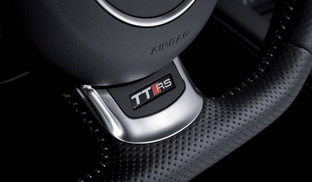 <strong>Audi TT RS plus｜アウディTT RSプラス</strong>