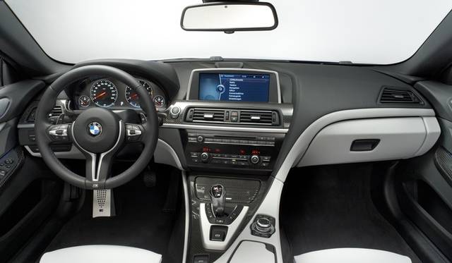 <strong>BMW M6カブリオレ</strong>