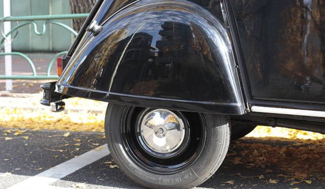 <strong>あなたのクルマ 見せてください　第3回　鈴木正文×シトロエン 2CV</strong>