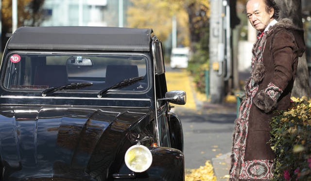 <strong>あなたのクルマ 見せてください　第3回　鈴木正文×シトロエン 2CV</strong>