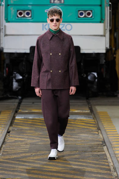 <strong>KENZO｜ケンゾー</strong>　