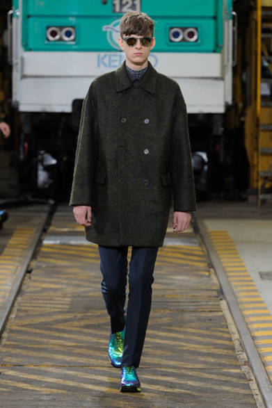 <strong>KENZO｜ケンゾー</strong>　