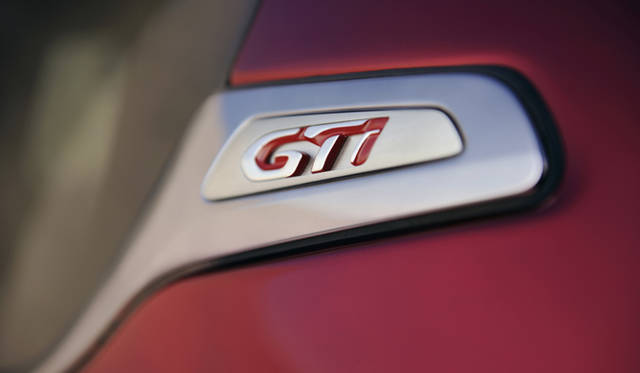 <strong>Peugeot 208 GTi Concept｜プジョー208 GTiコンセプト</strong>