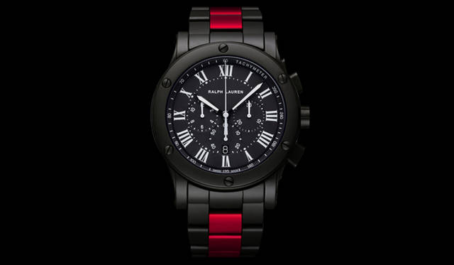 <strong>Ralph Lauren｜ラルフ ローレン</strong> 「スポーティング コレクション クロノグラフ モデル ブラックマットセラミック レッド レーシングストライプ」 68万400円、6月発売予定。