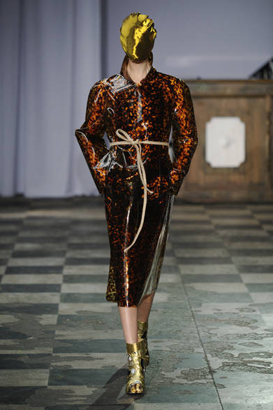 <strong>MAISON MARTIN MARGIELA｜メゾン マルタン マルジェラ</strong>　 2012年春夏オートクチュールコレクション　