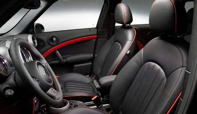 <strong>MINI John Cooper Works Countryman｜ミニ ジョンクーパーワークス クロスオーバー</strong>