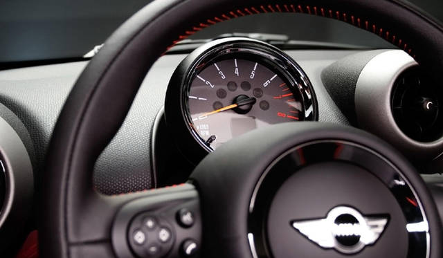 <strong>MINI John Cooper Works Countryman｜ミニ ジョンクーパーワークス クロスオーバー</strong>