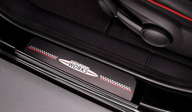 <strong>MINI John Cooper Works Countryman｜ミニ ジョンクーパーワークス クロスオーバー</strong>