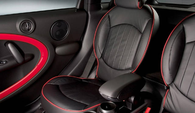 <strong>MINI John Cooper Works Countryman｜ミニ ジョンクーパーワークス クロスオーバー</strong>