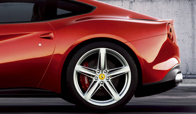 <strong>Ferrari F12 Berlinetta｜フェラーリF12ベルリネッタ</strong>