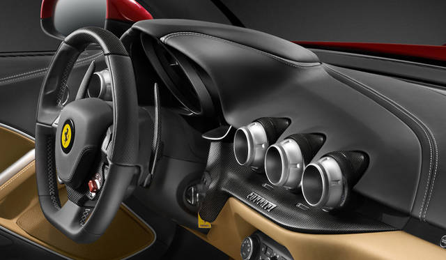 <strong>Ferrari F12 Berlinetta｜フェラーリF12ベルリネッタ</strong>