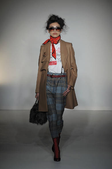 <strong>Vivienne Westwood RED LABEL｜ヴィヴィアンウエストウッド レッドレーベル</strong>　2012-13年秋冬コレクション速報