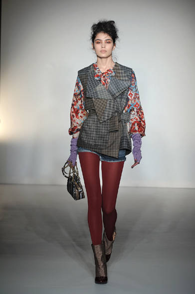 <strong>Vivienne Westwood RED LABEL｜ヴィヴィアンウエストウッド レッドレーベル</strong>　2012-13年秋冬コレクション速報