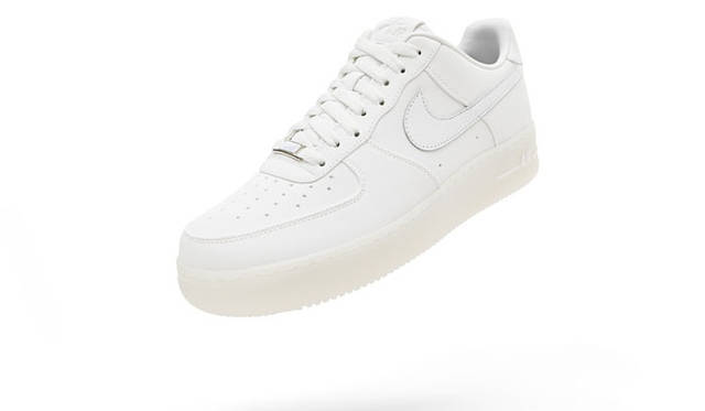 <strong>NIKE SPORTSWEAR｜ナイキ スポーツウェア</strong>　NIKE AIR FORCE 1 XXX PEARL COLLECTION　「NIKE AIR FORCE 1 LOW PREMIUM」1万3650円
