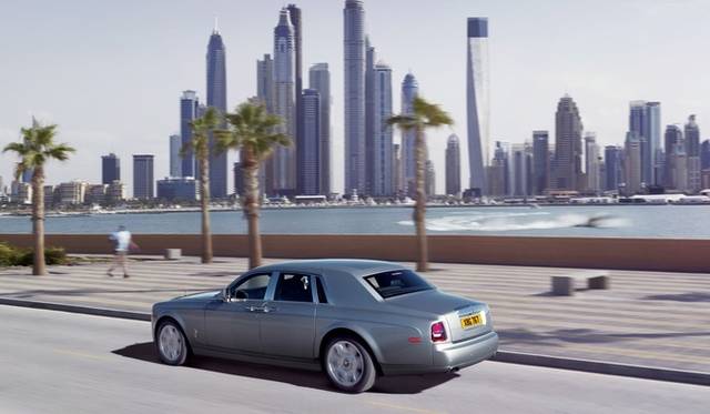 <strong>Rolls-Royce Phantom series II｜ロールス ロイス・ファントム シリーズII</strong>
