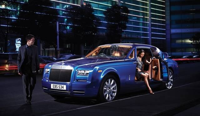 <strong>Rolls-Royce Phantom Coupe series II｜ロールス ロイス・ファントム クーペ シリーズII</strong>