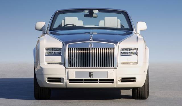 <strong>Rolls-Royce Phantom Drop Head Coupe series II｜ロールス ロイス・ファントム ドロップ・ヘッド・クーペ シリーズII</strong>