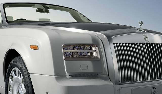 <strong>Rolls-Royce Phantom Drop Head Coupe series II｜ロールス ロイス・ファントム ドロップ・ヘッド・クーペ シリーズII</strong>