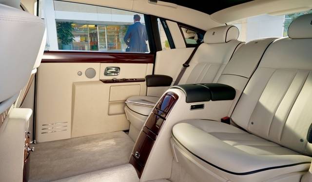 <strong>Rolls-Royce Phantom Extened Wheel Base series II｜ロールス ロイス・ファントム EWB シリーズII</strong>