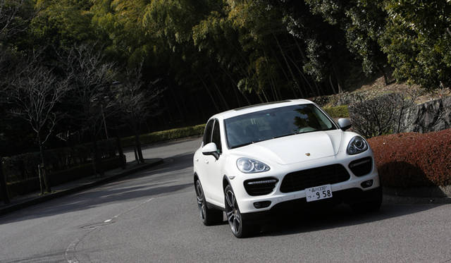 <strong>PORSCHE Cayenne turbo｜ポルシェ カイエン ターボ</strong>　