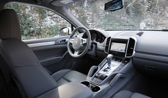 <strong>PORSCHE Cayenne turbo｜ポルシェ カイエン ターボ</strong>　
