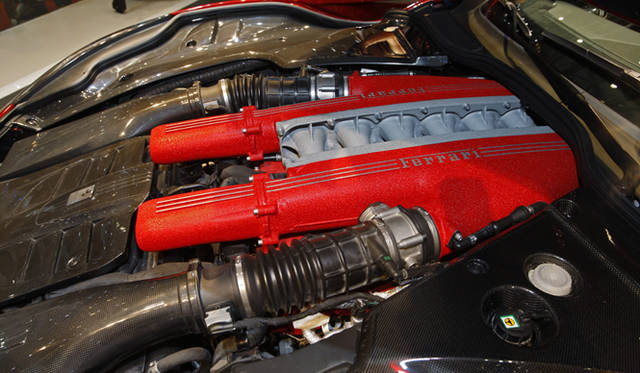 <strong>Ferrari F12 Berlinetta｜フェラーリ F12 ベルリネッタ</strong>