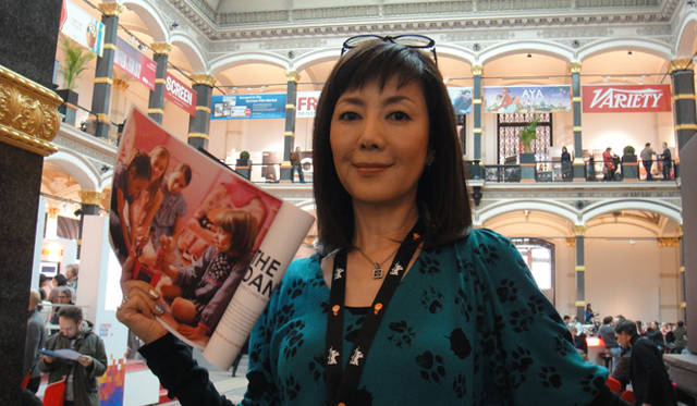 <strong>戸田恵子｜舞台、ドラマ、そしてボランティアまで、2012年もパワフルにスタート！</strong><br />2月13日からは3泊の弾丸トラベルでベルリン映画祭に行ってきました！　この夏キンダーフィルム・フェスティバルで上映する作品をチョイスしたり、関係者の皆さんにお会いすることが目的です。