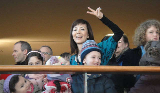 <strong>戸田恵子｜舞台、ドラマ、そしてボランティアまで、2012年もパワフルにスタート！</strong><br />ベルリンの子どもたちと一緒に大スクリーンで観た海外アニメ映画はラトビアの作品で、当然スクリーンからはラトビア語、字幕は英語、吹き替えはドイツ語でひとりの方がしゃべっていました！