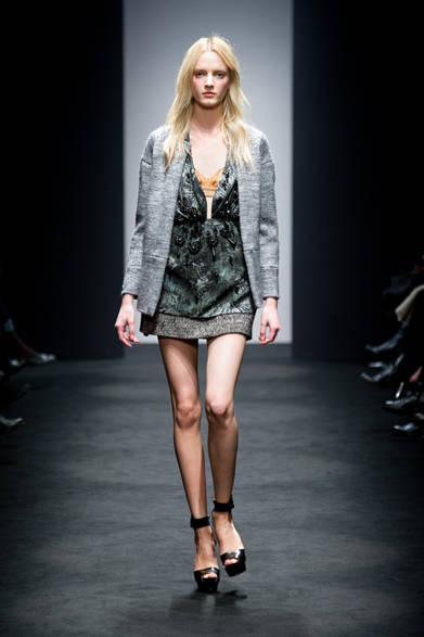 <strong>N°21｜ヌメロ ヴェントゥーノ</strong>　2012-13年秋冬コレクション速報