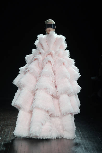 <strong>ALEXANDER McQUEEN｜アレキサンダー・マックイーン</strong>　2012-13年秋冬コレクション速報