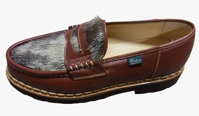 <strong>Paraboot × BEAMS</strong>　今回のトランクショーで初お披露目となるパラブーツ×ビームスのコラボレーションローファー。質実剛健さと上品さをブレンドした個性的な顔立ちは、ドレススタイルからカジュアルまで幅広く活躍してくれる。6万900円